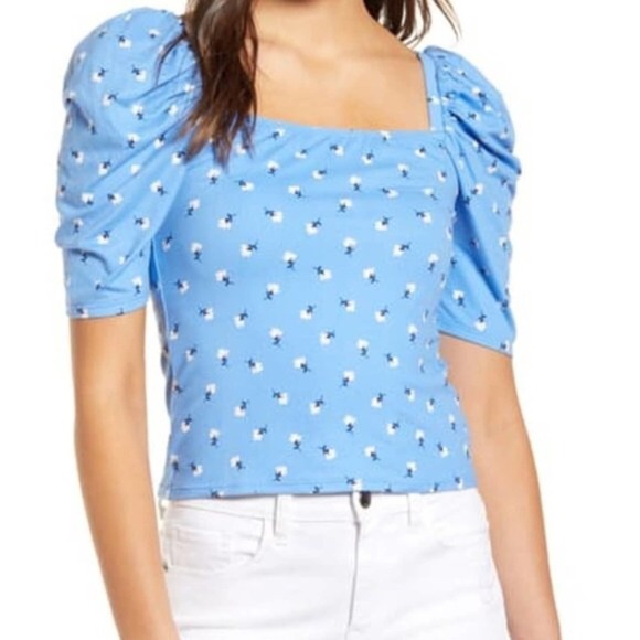 Socialite Tops - Socialite blue floral puff sleeve square neckline blouse size S